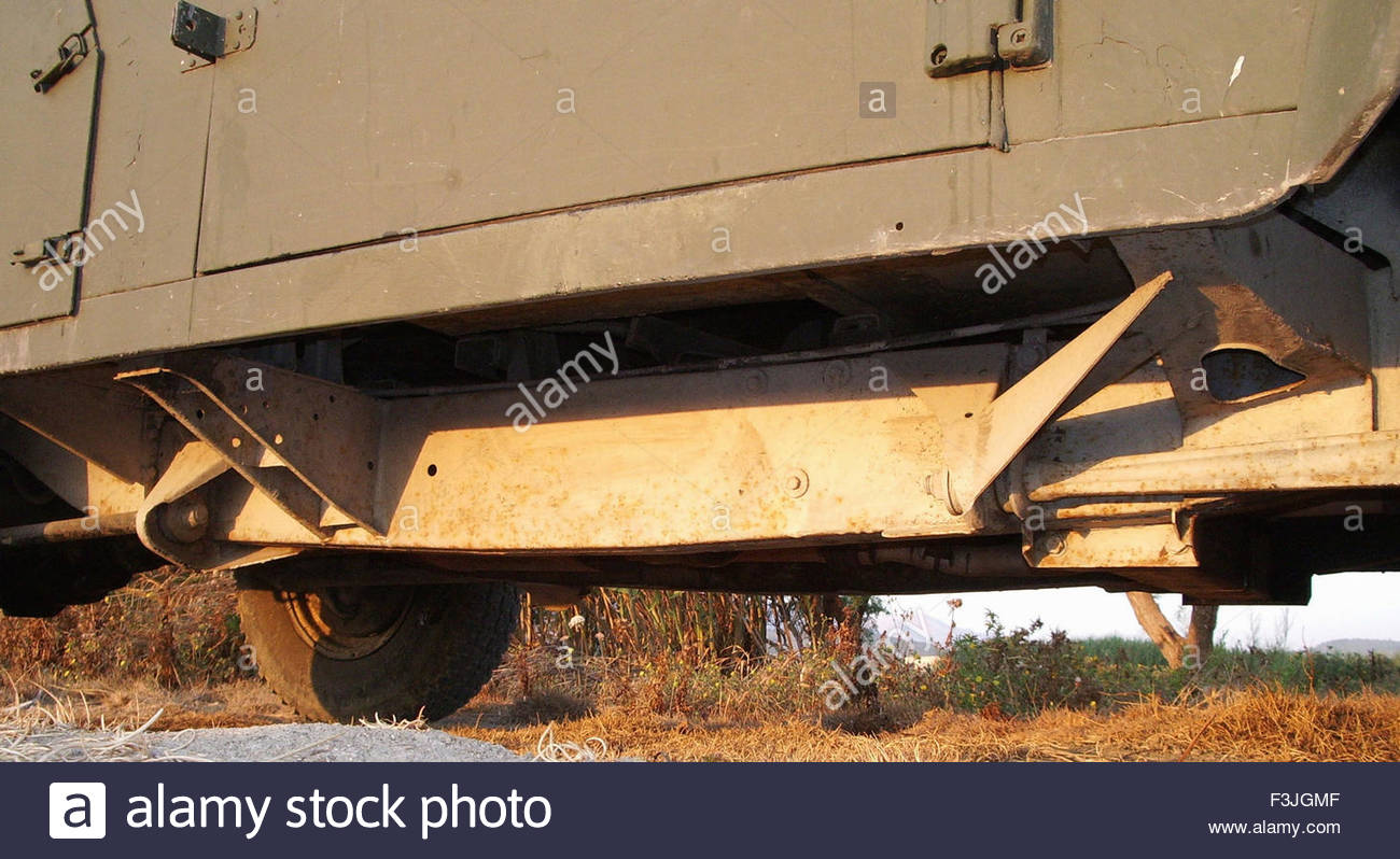 Land Rover Military 110 Defender Banque d'image et photos - Alamy