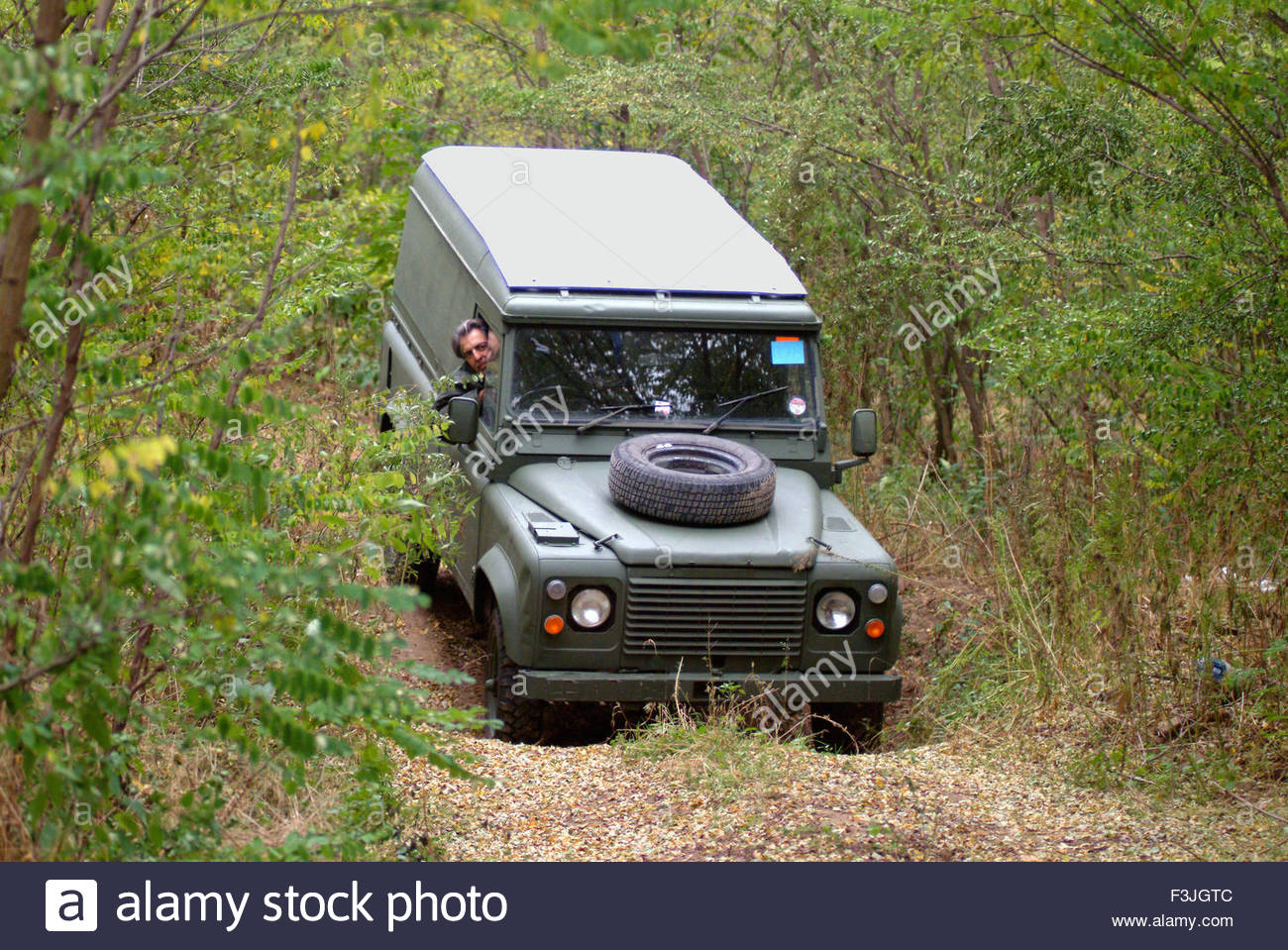 Land Rover Military 110 Defender Banque d'image et photos - Alamy