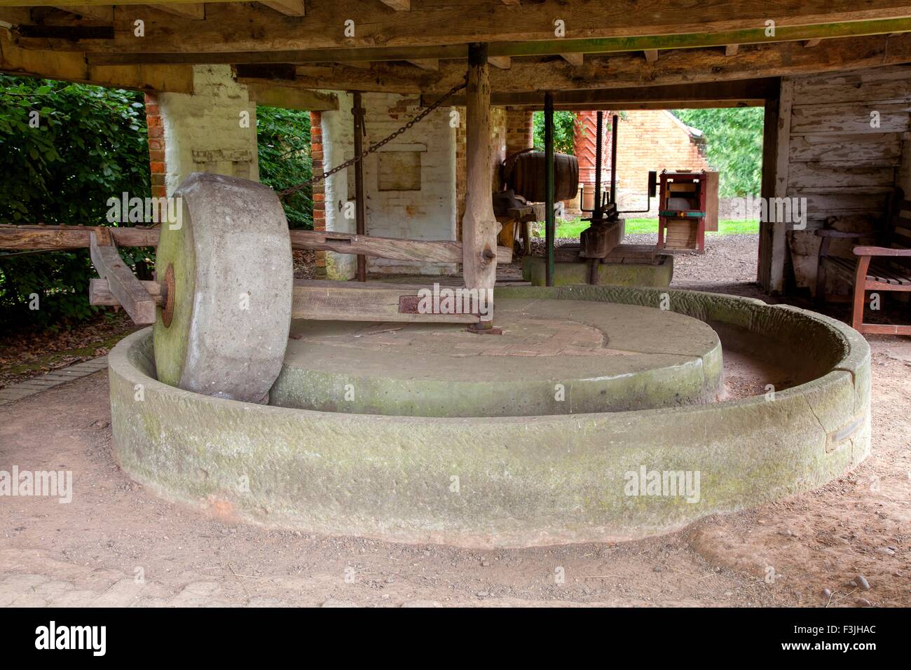 Cheval circulaire concasseur apple, en Angleterre. Banque D'Images