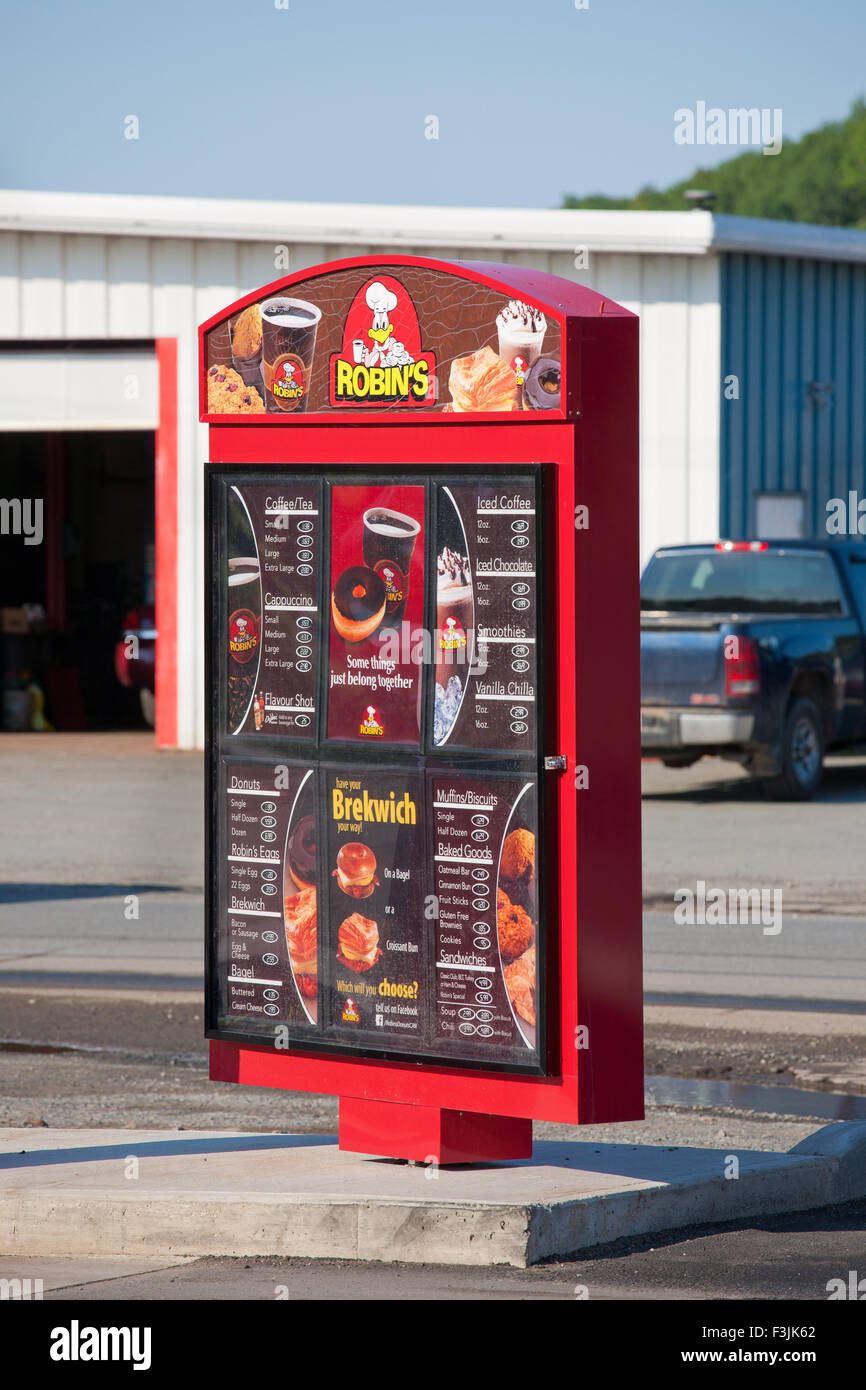 Kennetcook, Canada - le 16 septembre 2015 : Robin's Donuts traverser menu Se connecter. Banque D'Images