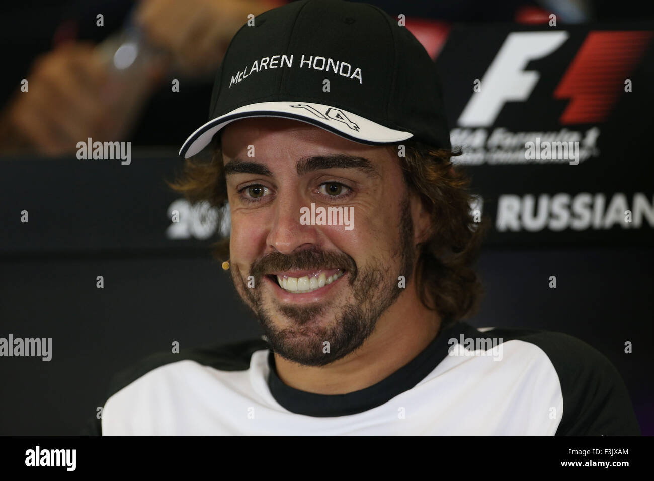 Sochi, Russie. 05Th Oct, 2015. Sport Automobile : Championnat du Monde de Formule 1 de la FIA 2015, Grand Prix de la Russie, # 14 Fernando Alonso (ESP, McLaren Honda), Crédit photo : dpa alliance/Alamy Live News Banque D'Images