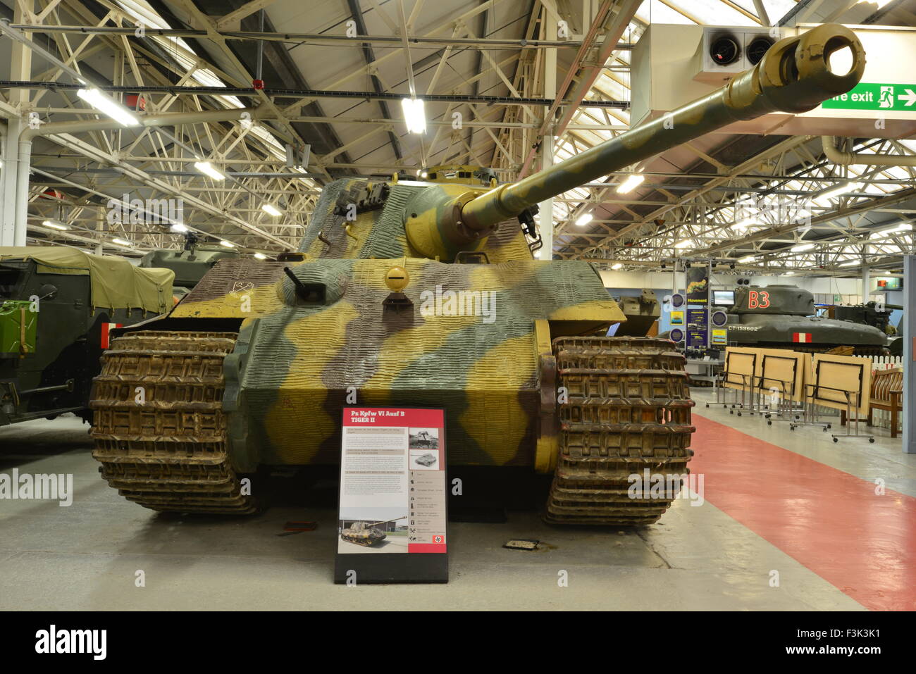 King tiger tank Banque de photographies et d’images à haute résolution ...