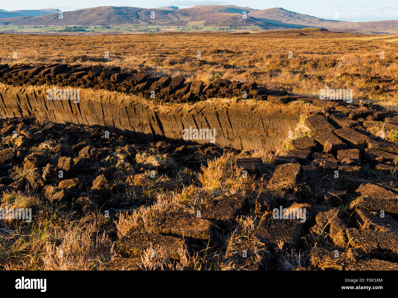 La tourbe sur l'île de Skye en Ecosse. Banque D'Images