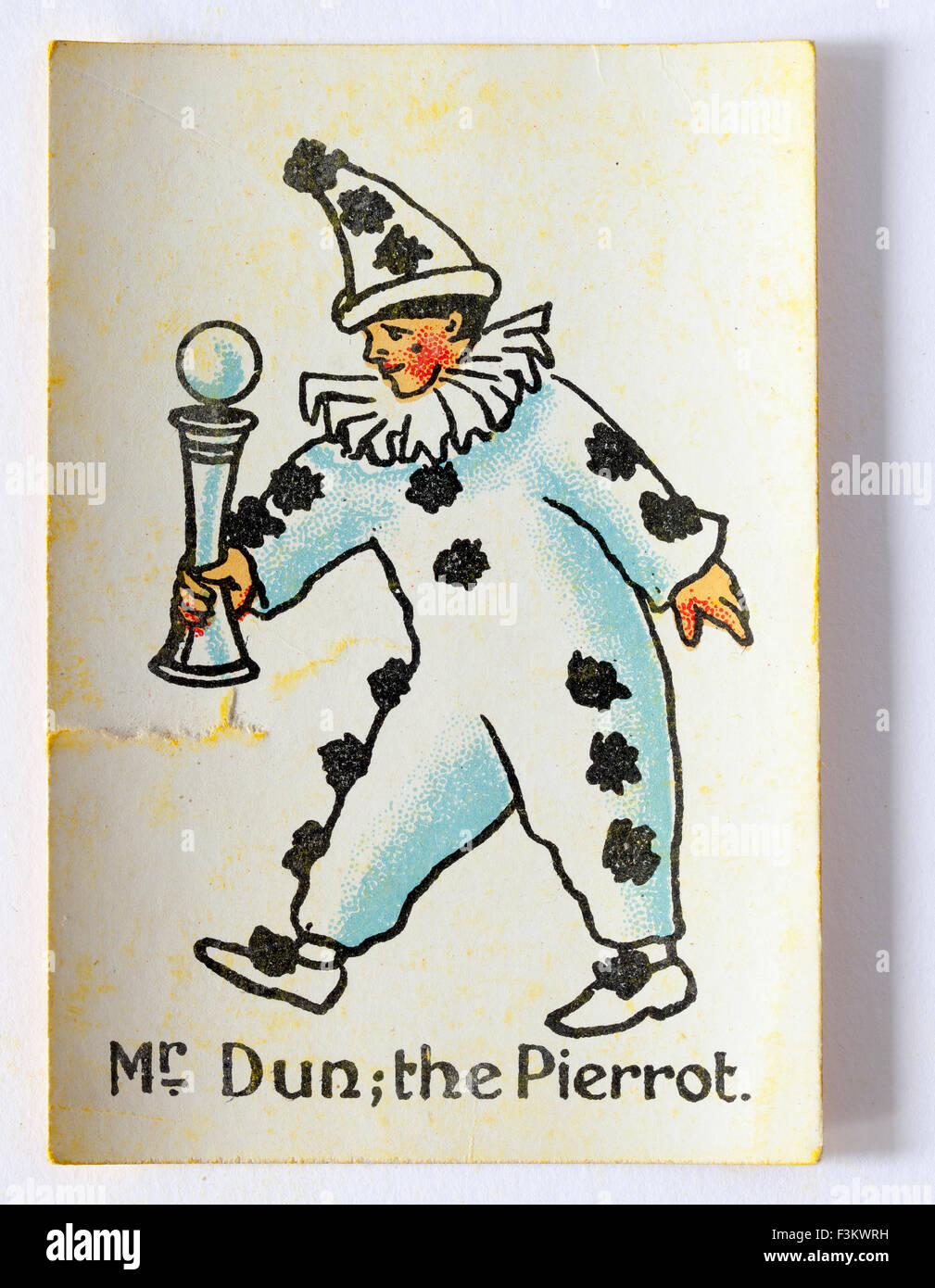 M. Dun le Pierrot jouant carte du jeu des familles heureuses Banque D'Images