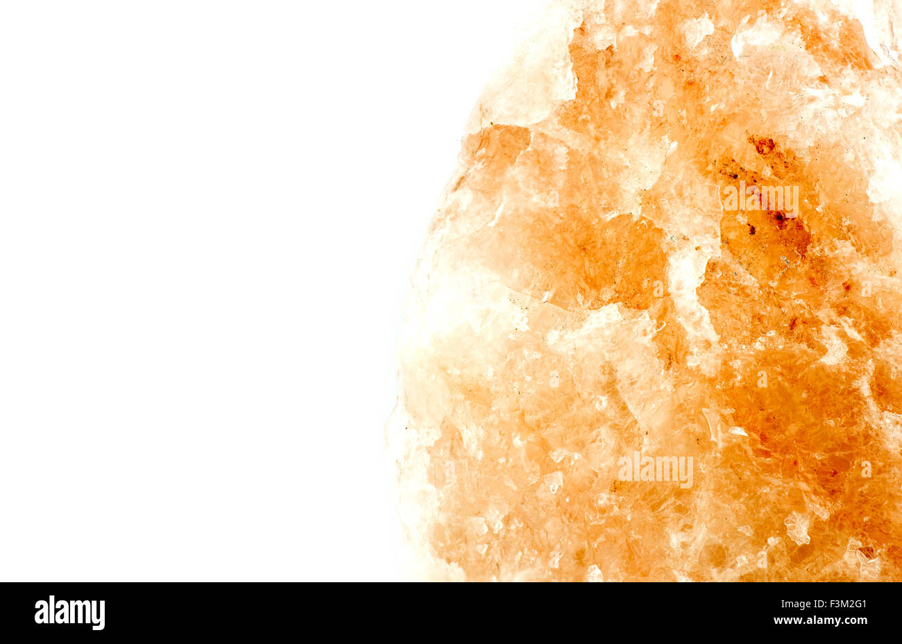Orange et rose lampe de sel de l'himalaya copyspace Banque D'Images