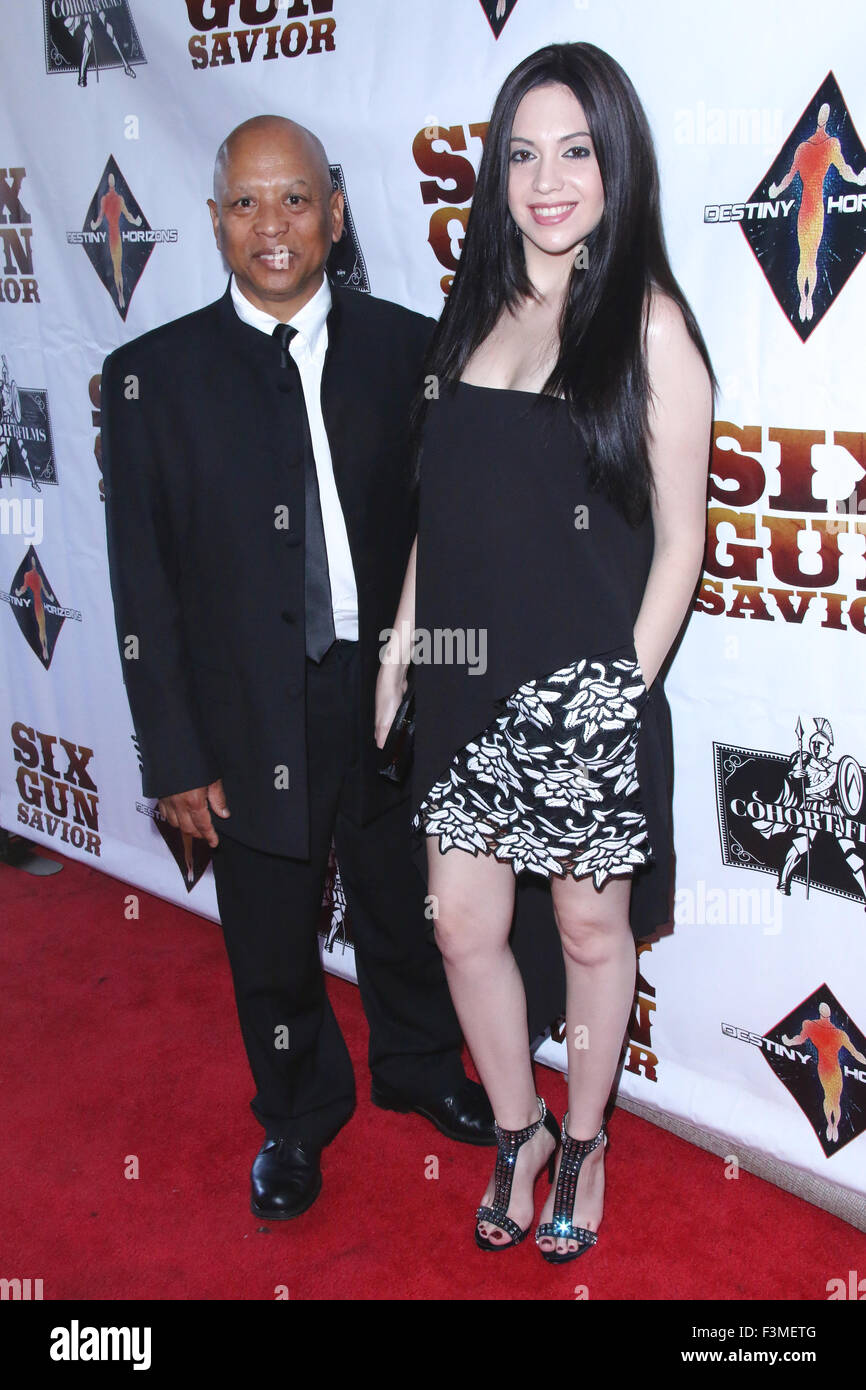 'Six' sauveur des armes à feu - Dépistage et comprennent des arrivées : Ewart Chin, Amira Dahan Où : Los Angeles, California, United States Quand : 05 août 2015 Banque D'Images