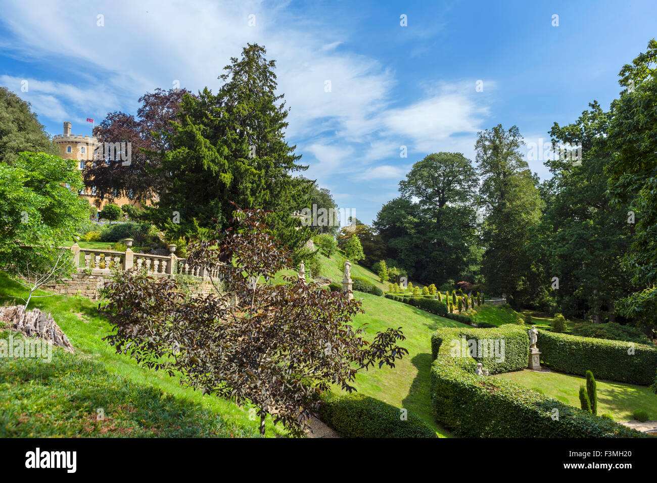 Des jardins au Château de Belvoir, une demeure seigneuriale dans le Leicestershire, Angleterre, RU Banque D'Images