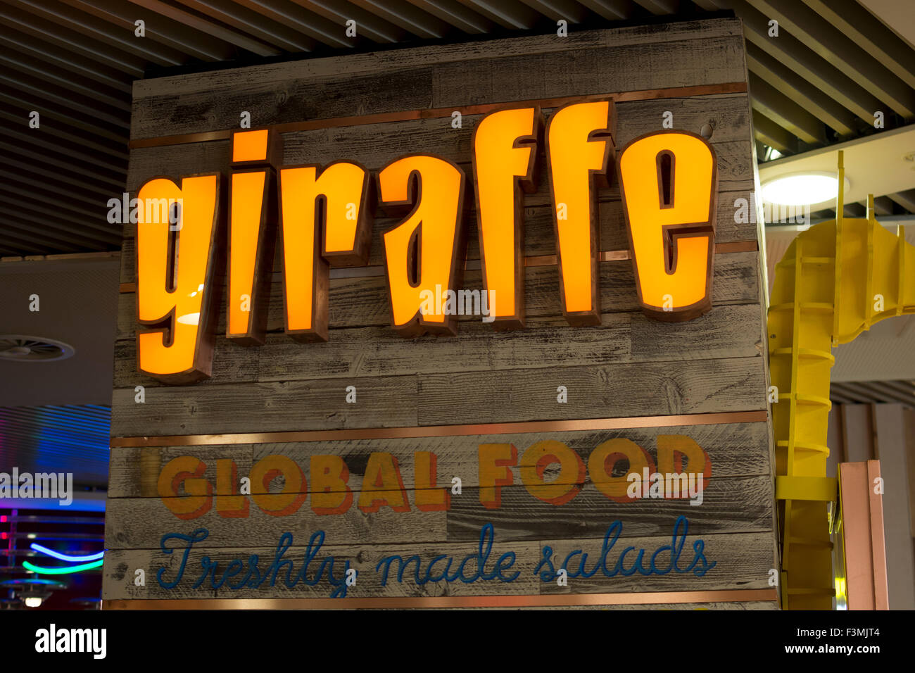 Girafe restaurant sign, Grand Central, Birmingham, UK Banque D'Images