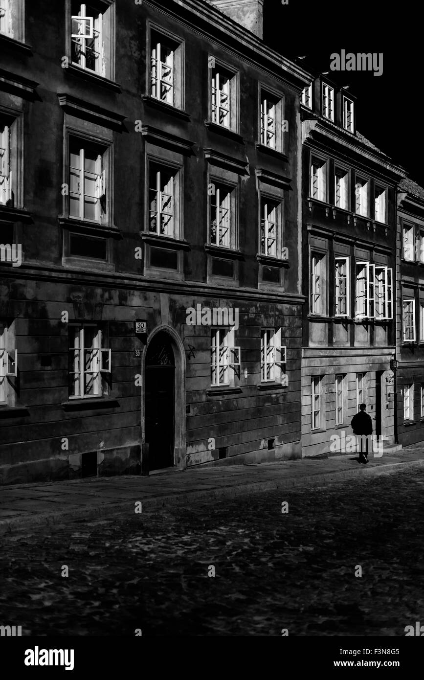 Pologne, Varsovie street at night Banque D'Images