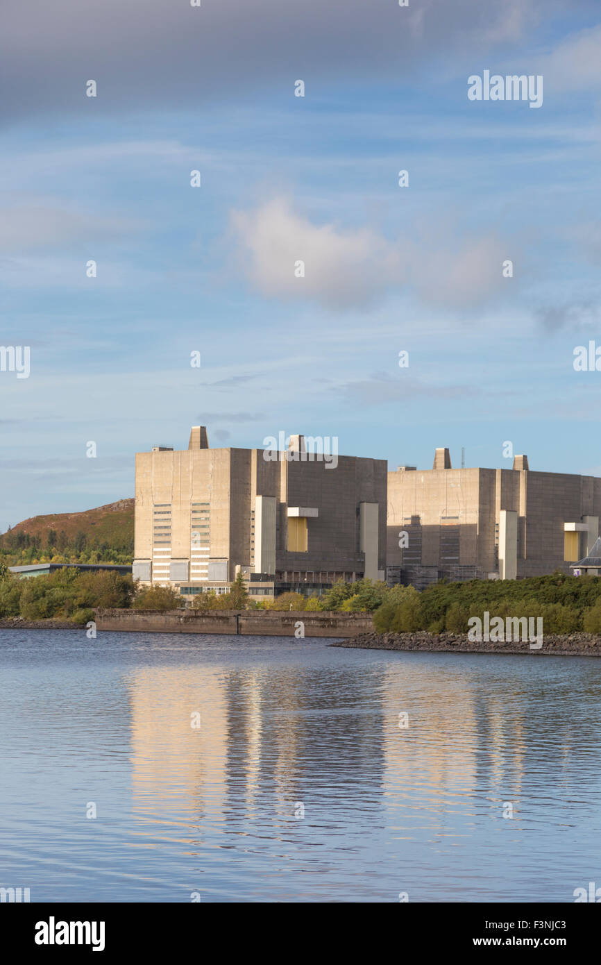 La centrale nucléaire de Trawsfynydd déclassés, Parc National de Snowdonia, Gwynedd, Pays de Galles. Banque D'Images