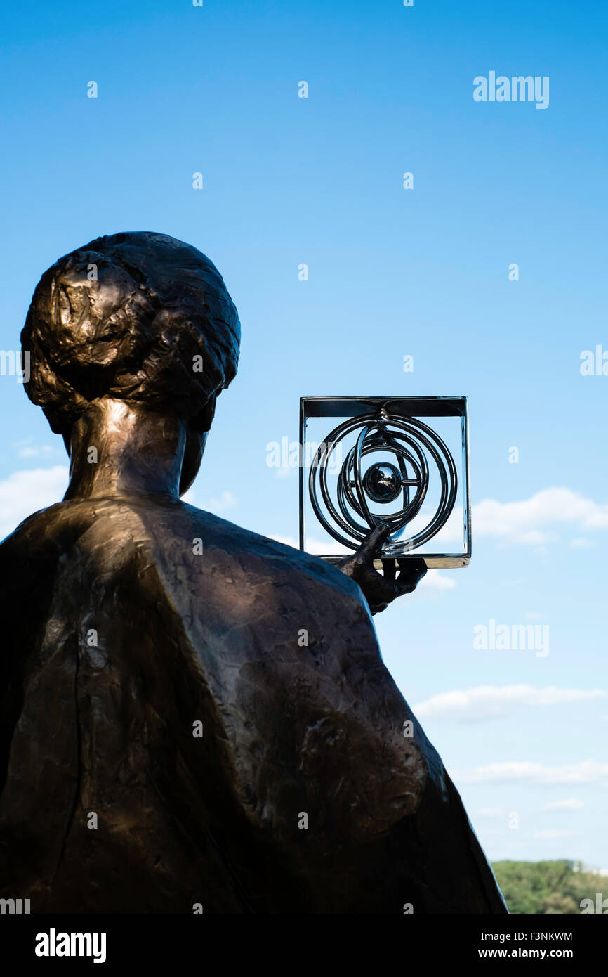 Monument de Marie Skłodowska Curie chimiste physicien polonais à Varsovie la radioactivité recherche avant-gardiste Banque D'Images