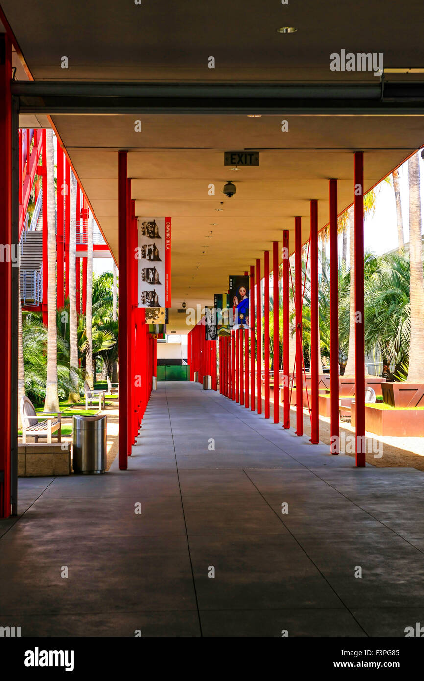 Wifi à l'extérieur de la Los Angeles County Museum of Art (LACMA) situé sur Wilshire Boulevard dans le Miracle Mile District Banque D'Images