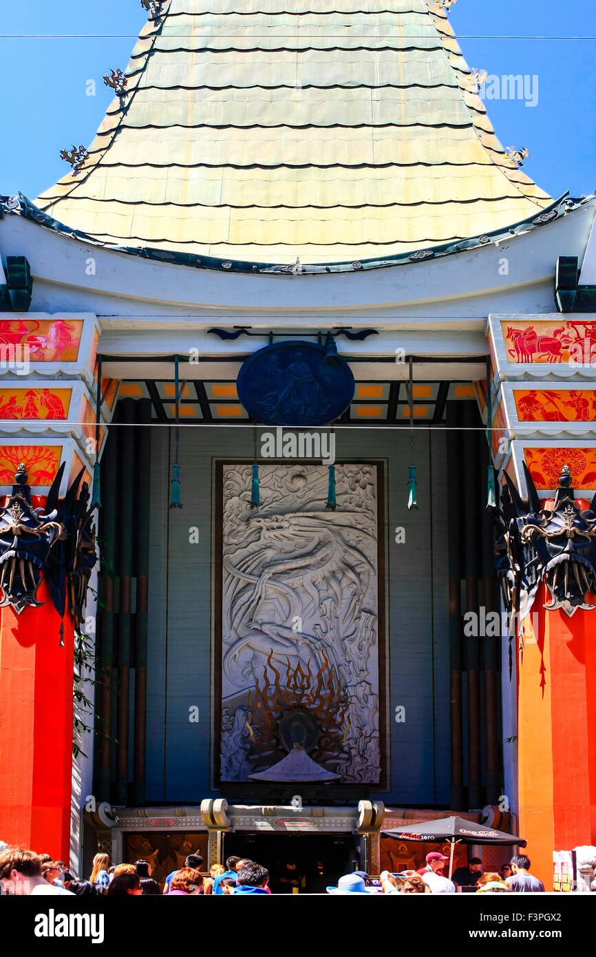 Théâtre chinois de Grauman est un cinéma palace historique sur le Hollywood Walk of Fame au 6925 Hollywood Boulevard à Hollywood, Californ Banque D'Images