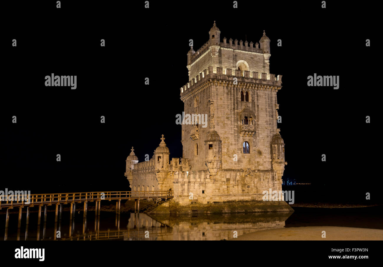 Lisbonne, Portugal à la Tour de Belém sur le Tage. Banque D'Images