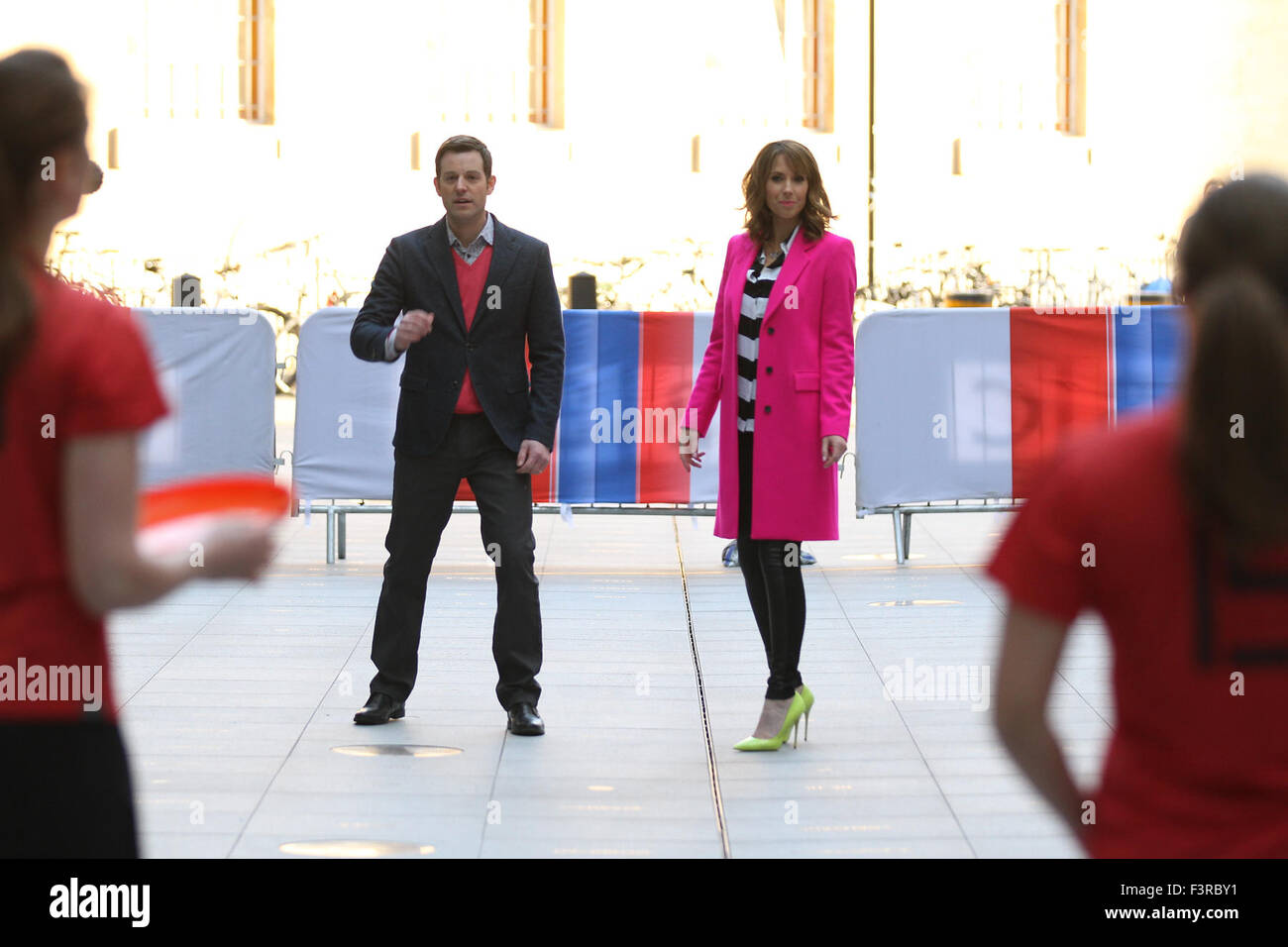 Alex Jones tournage pour la BBC One Show en dehors de la BBC à Londres, UK 2014 Banque D'Images