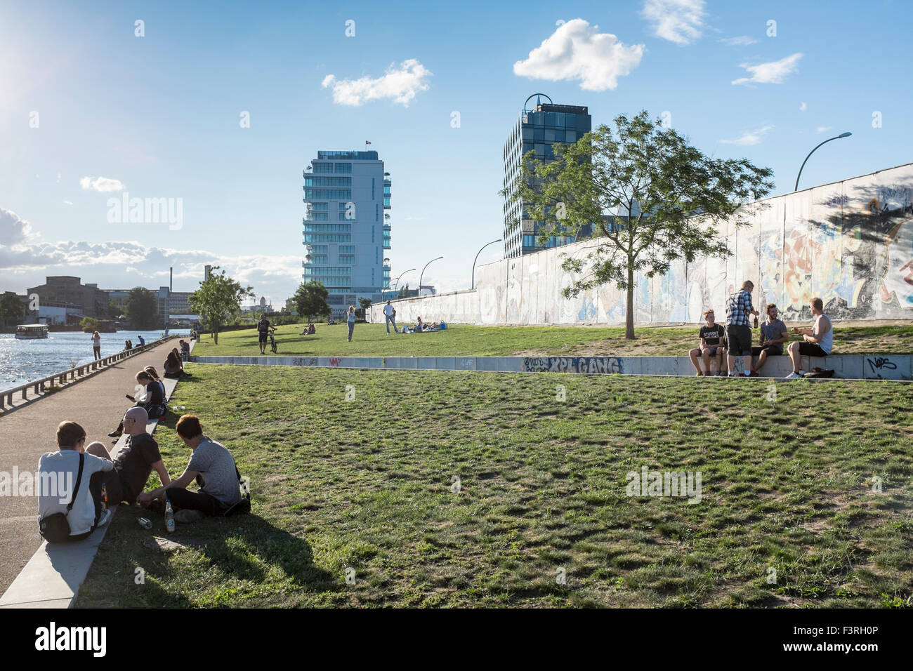 East Side Gallery sur la Spree, Promenade, Friedrichshain, Berlin, Allemagne Banque D'Images