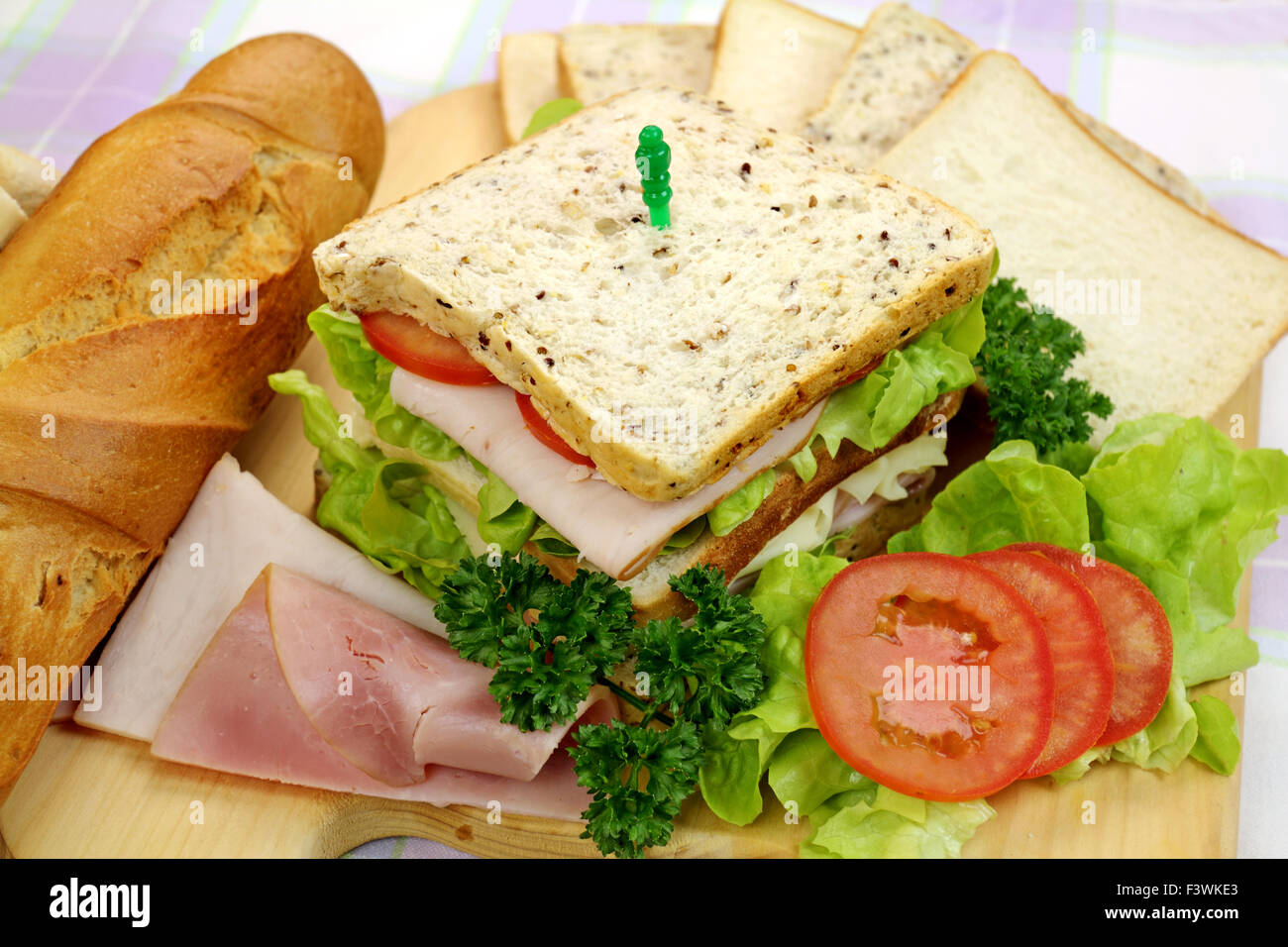 Sandwich à la salade de jambon et Banque D'Images