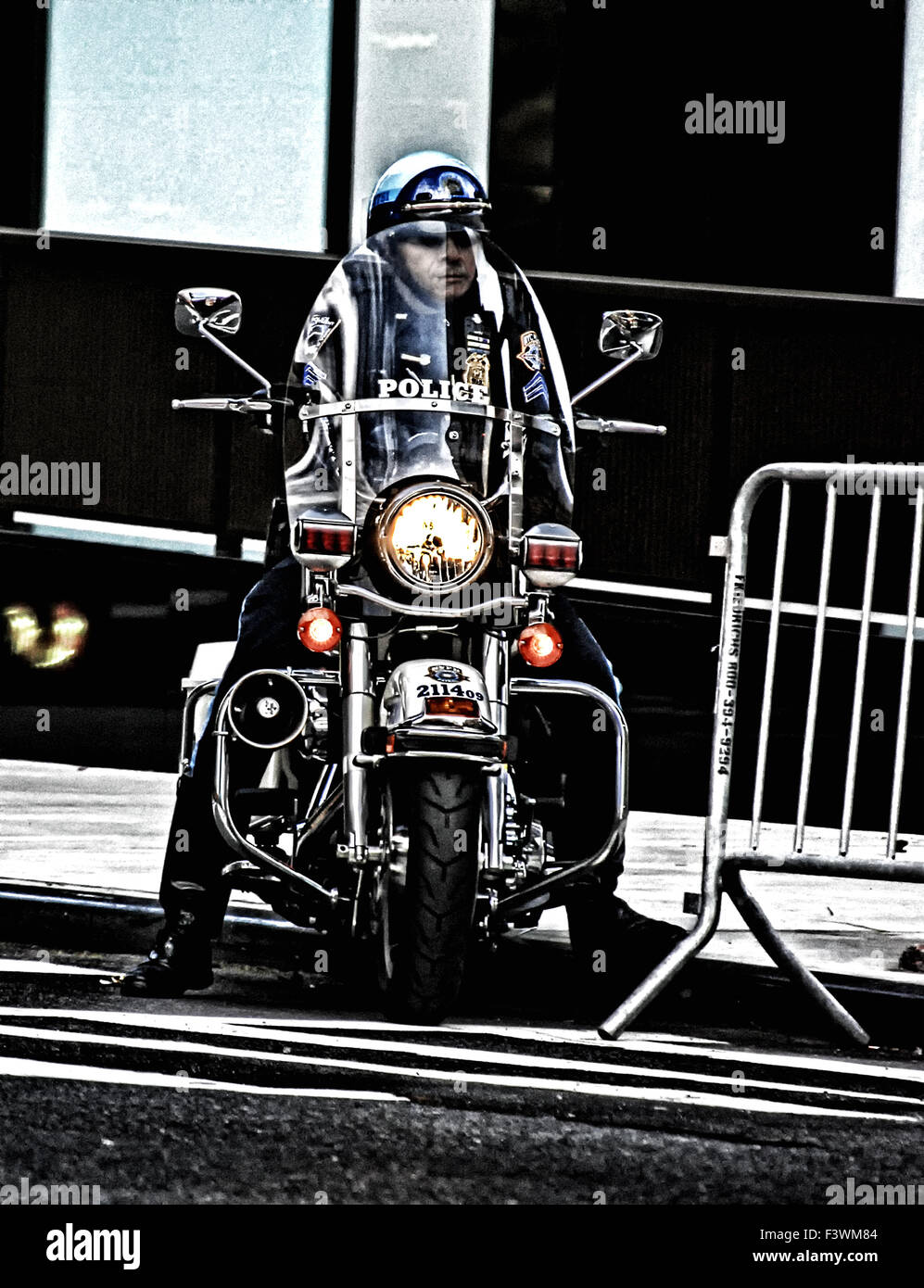 Nypd new york city motorcycle Banque de photographies et d’images à ...