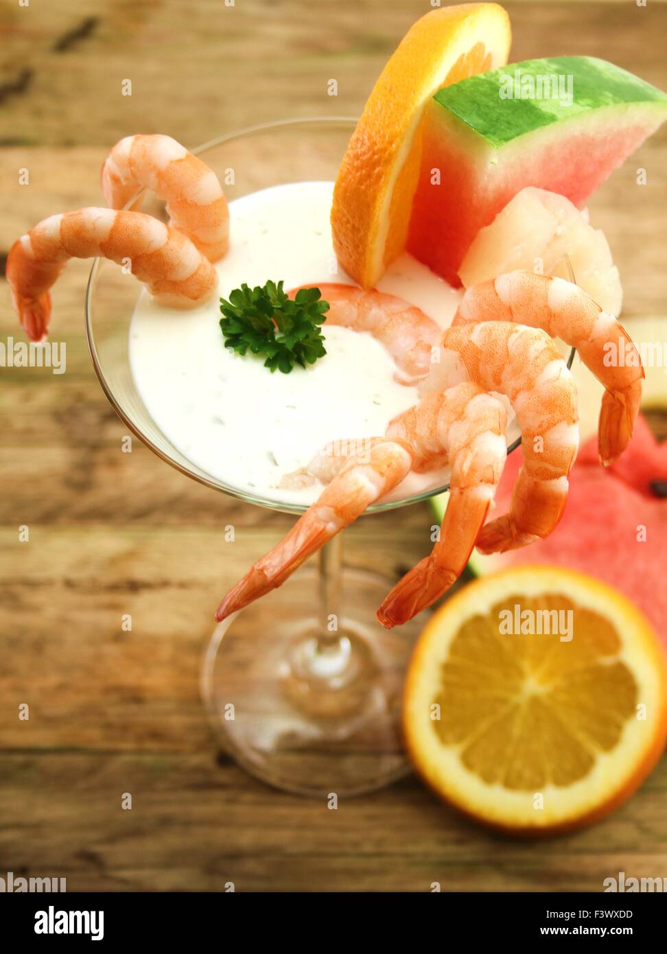 Cocktail de crevettes et de fruits Banque D'Images