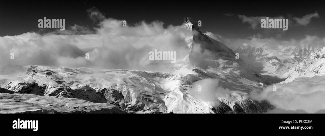 Neige de l'hiver, le Mont Cervin (4478 m), Zermatt, Valais, Alpes valaisannes, suisse, sud de l'Europe. Banque D'Images