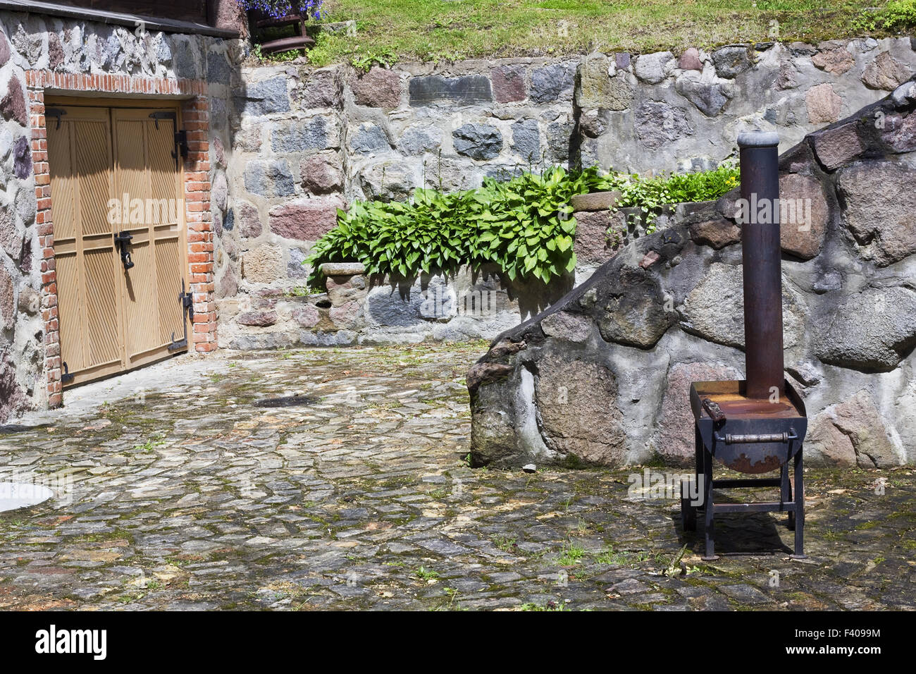 Barbecue place dans le vieux château Banque D'Images