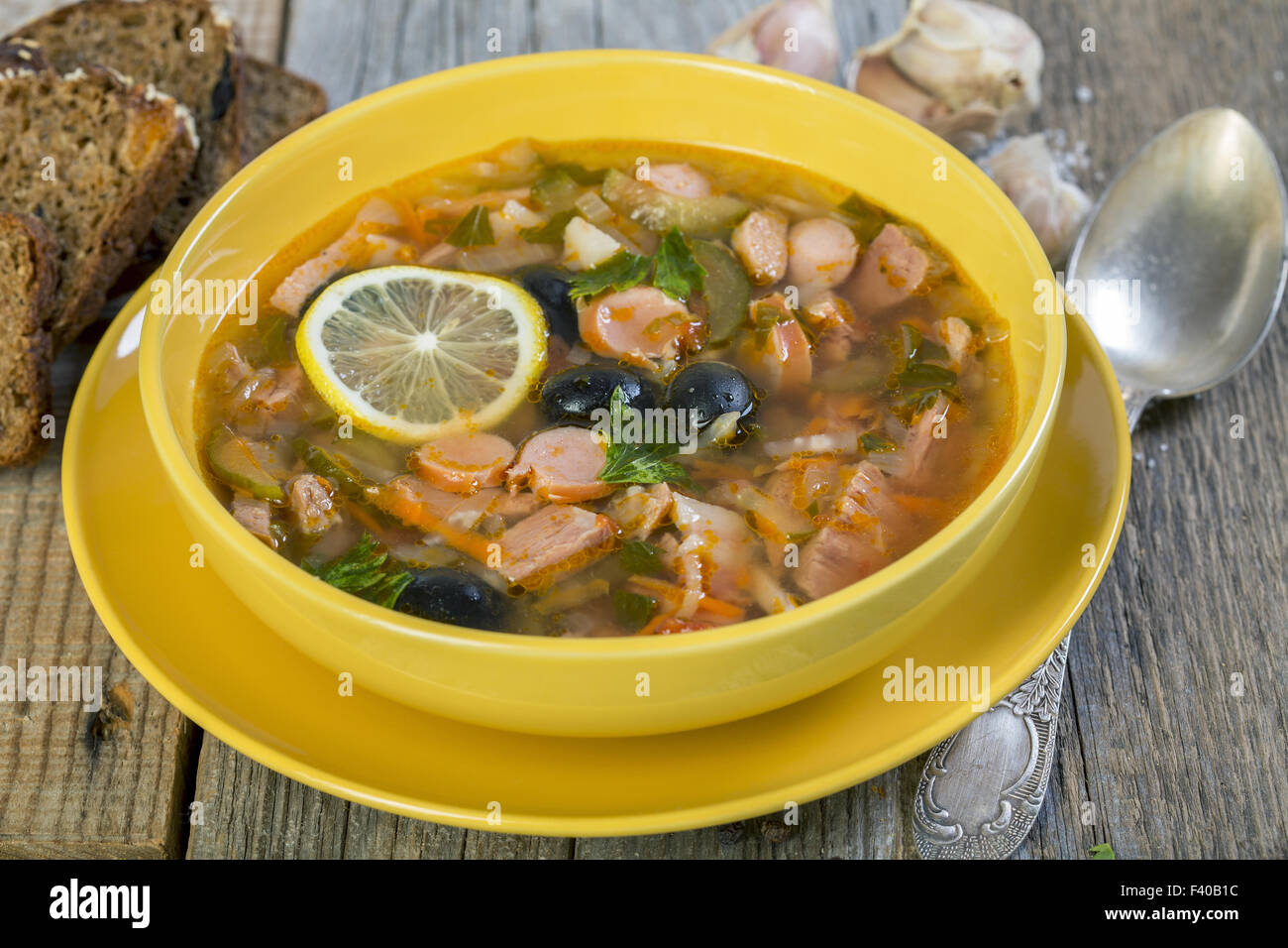 Cuisine russe Banque de photographies et d’images à haute résolution