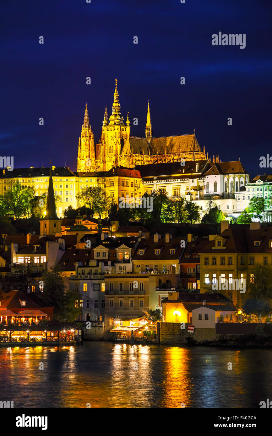 Vieille ville de Prague avec le Pont Charles Banque D'Images