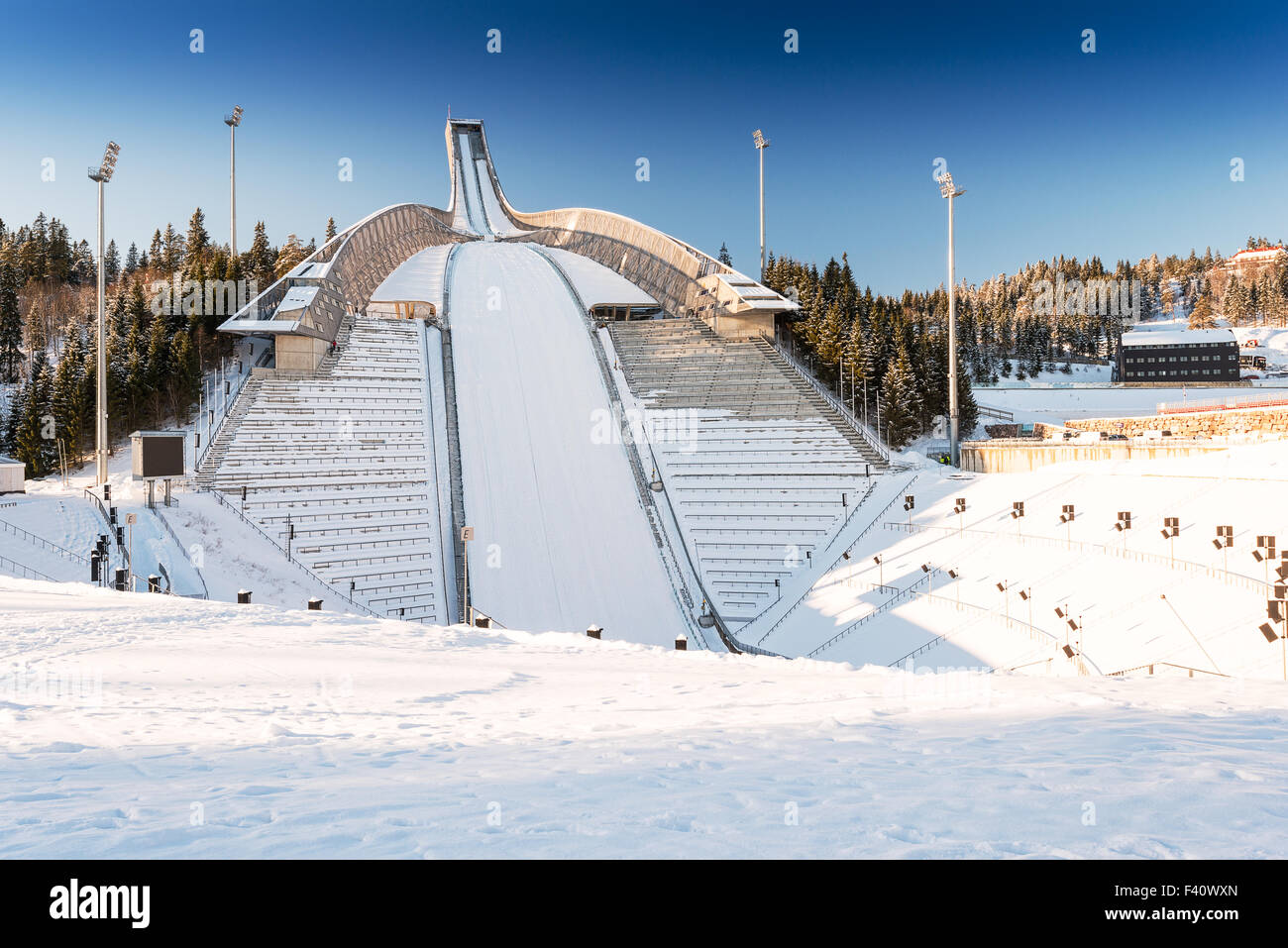 Nouveau saut à ski Holmenkollen à Oslo Banque D'Images
