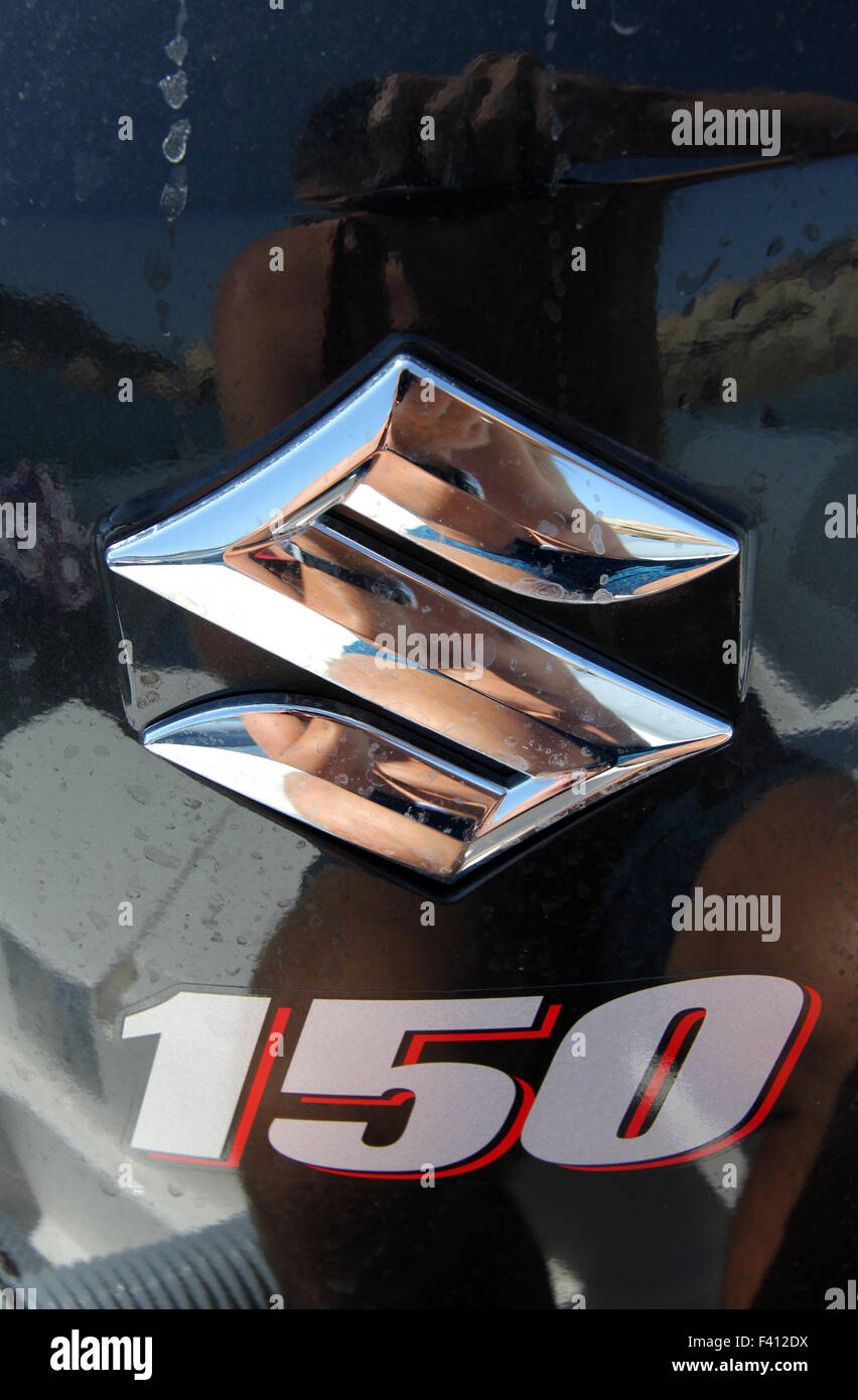 Suzuki moteur hors-bord de 150 chevaux Banque D'Images