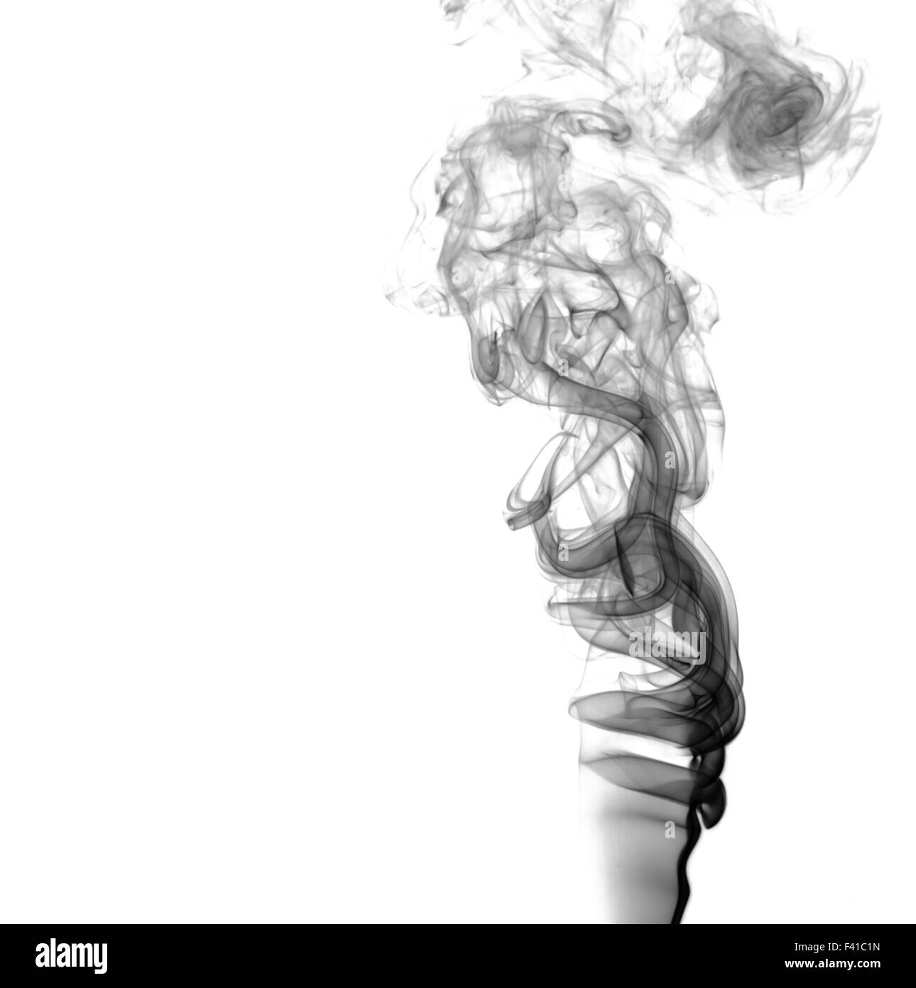 Résumé de fumée noire sur fond clair Banque D'Images