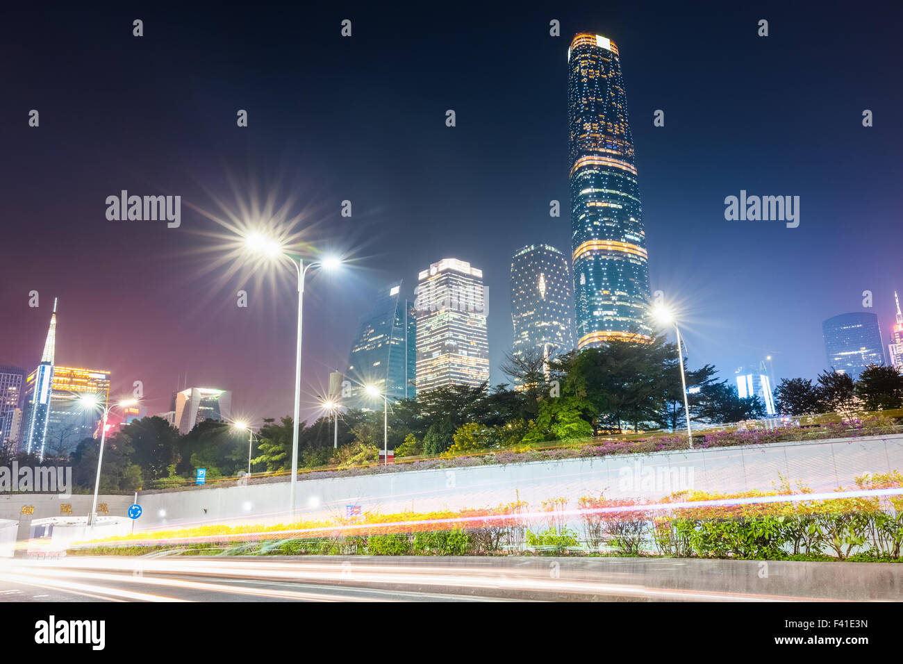 Pearl river new town dans la nuit Banque D'Images