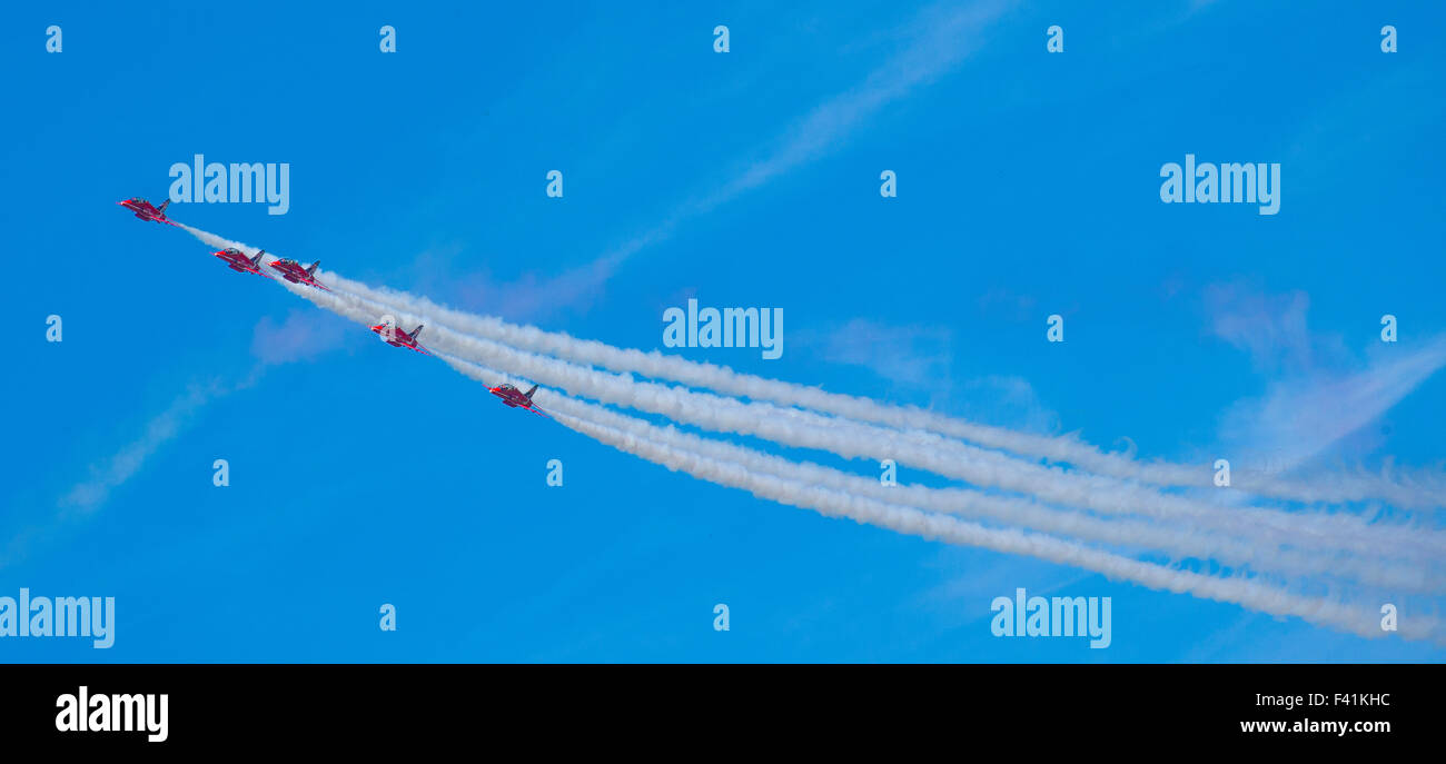 Les flèches rouges RAF aerobatic display team. Banque D'Images
