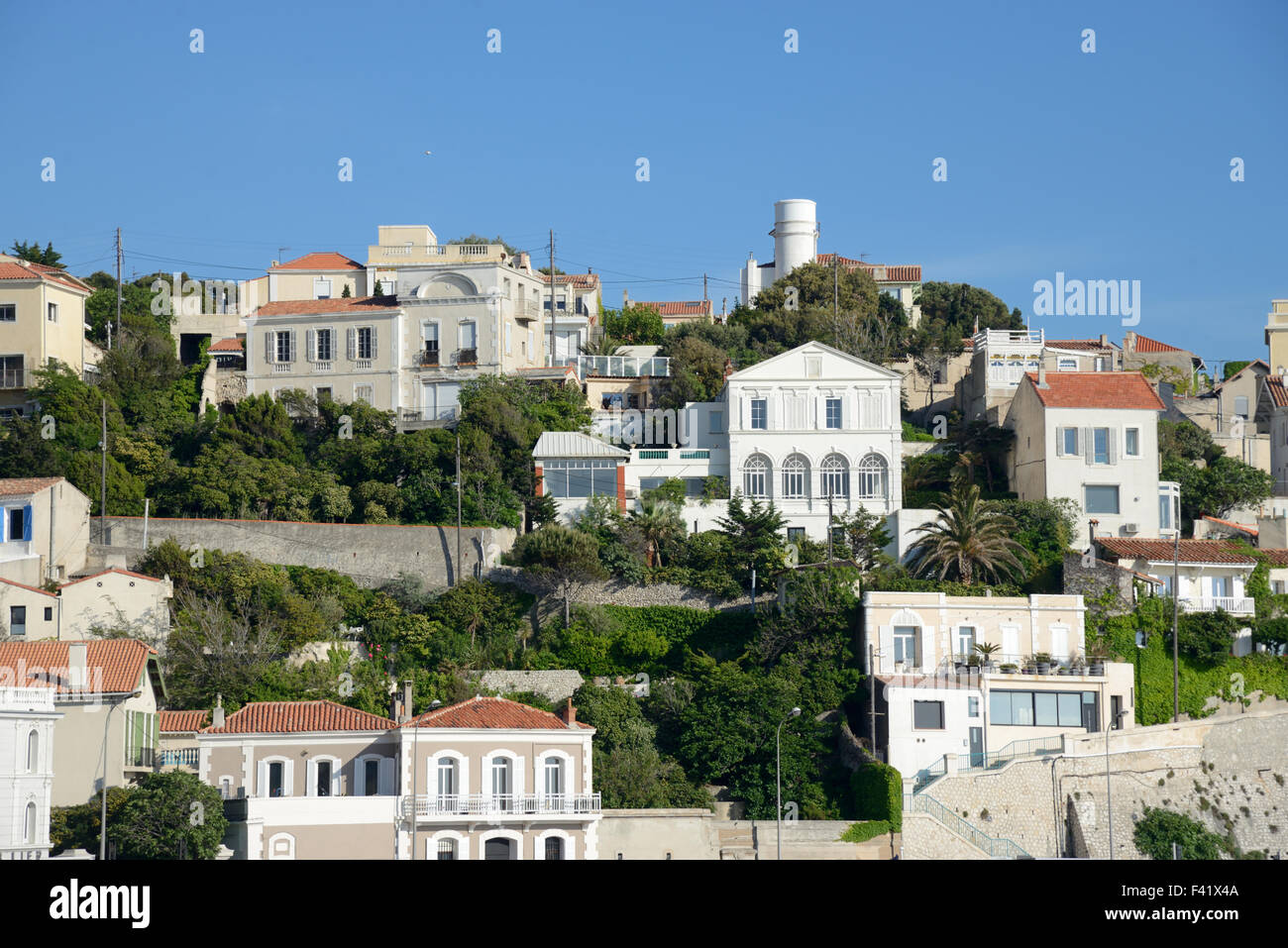 Le Roucas Blanc quartier chic résidentiel ou District sur la Corniche Kennedy ou front de mer Marseille Provence France Banque D'Images