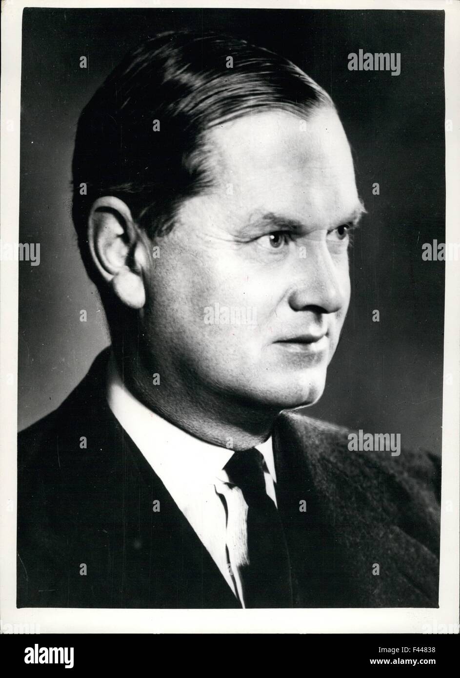 M. Evelyn Waugh l'auteur. Feb 24, 1972. © Keystone Photos USA/ZUMAPRESS.com/Alamy Live News Banque D'Images