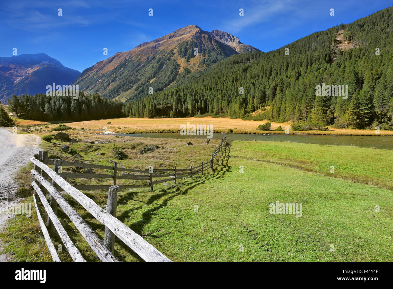 En amont des Chutes de Krimml Banque D'Images