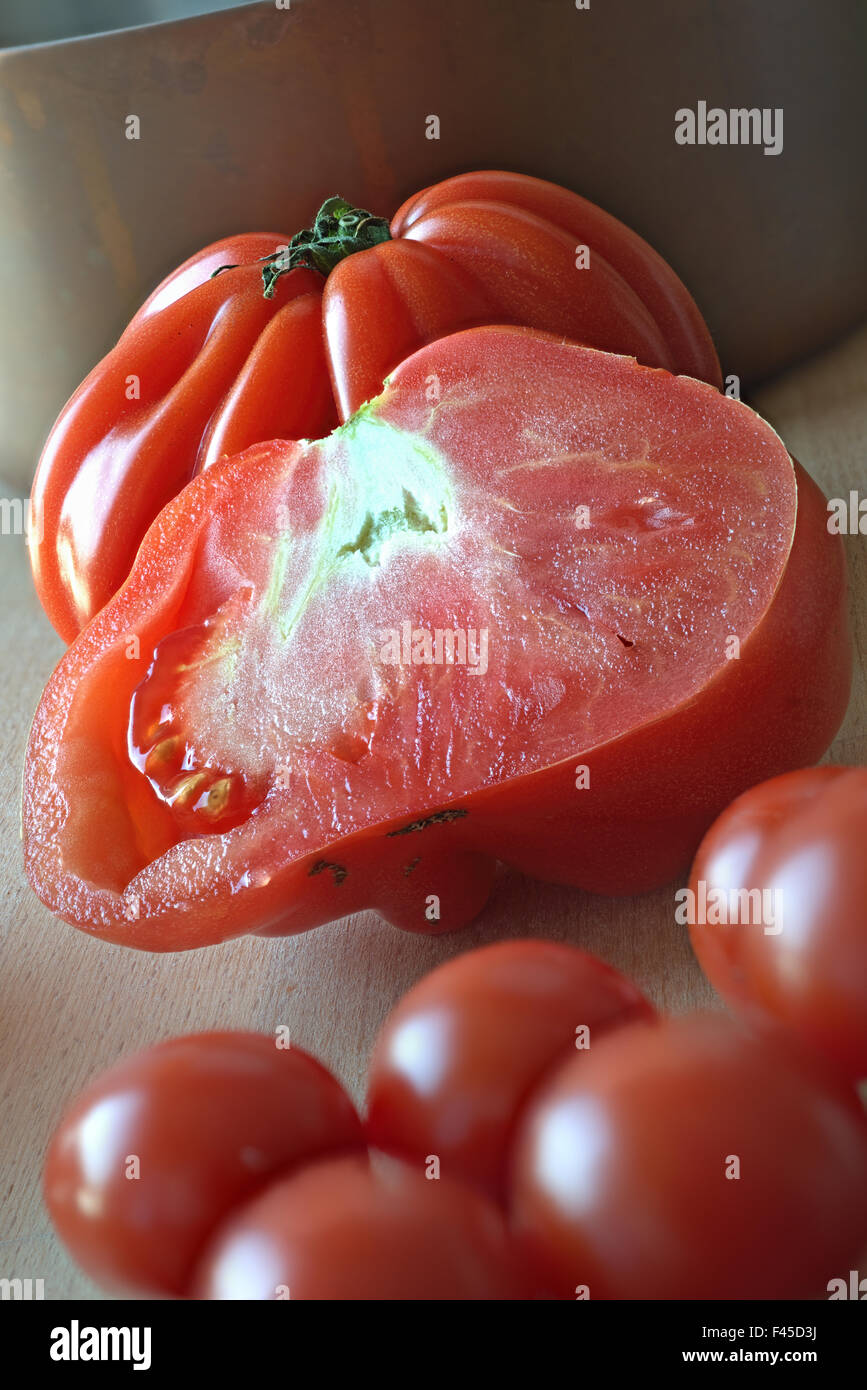 Une tomate boeuf Banque D'Images
