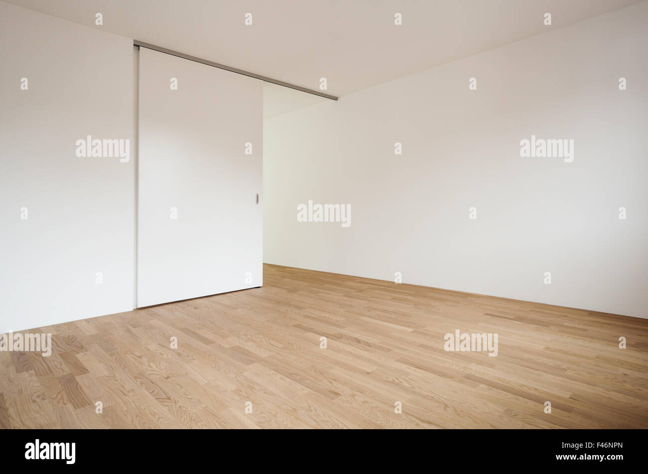 Nouvelle maison d'intérieur, salle vide avec porte coulissante Banque D'Images