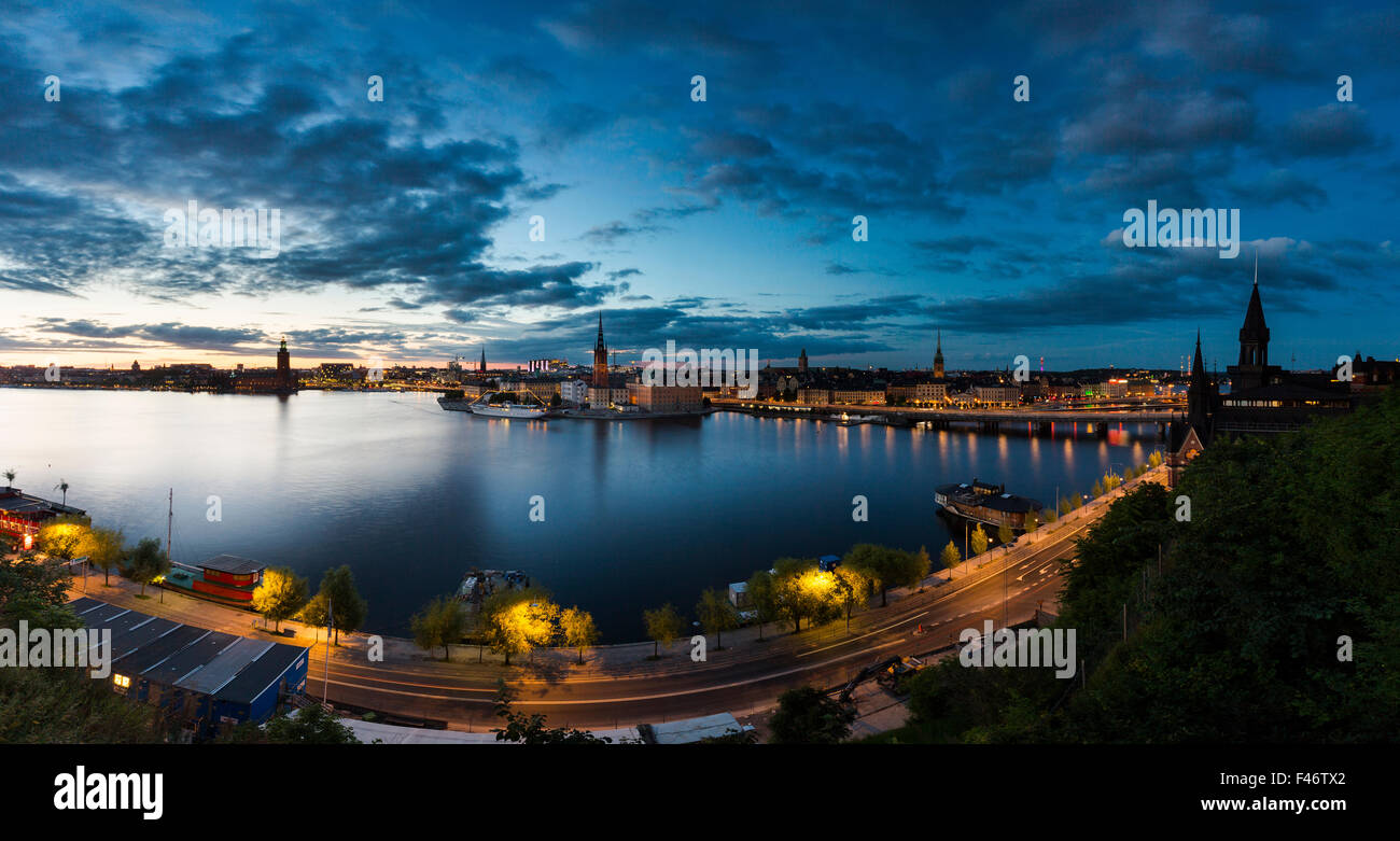 L'île de Riddarholmen, au crépuscule vue depuis Monteliusvägen, Stockholm, Stockholm, Suède Comté Banque D'Images