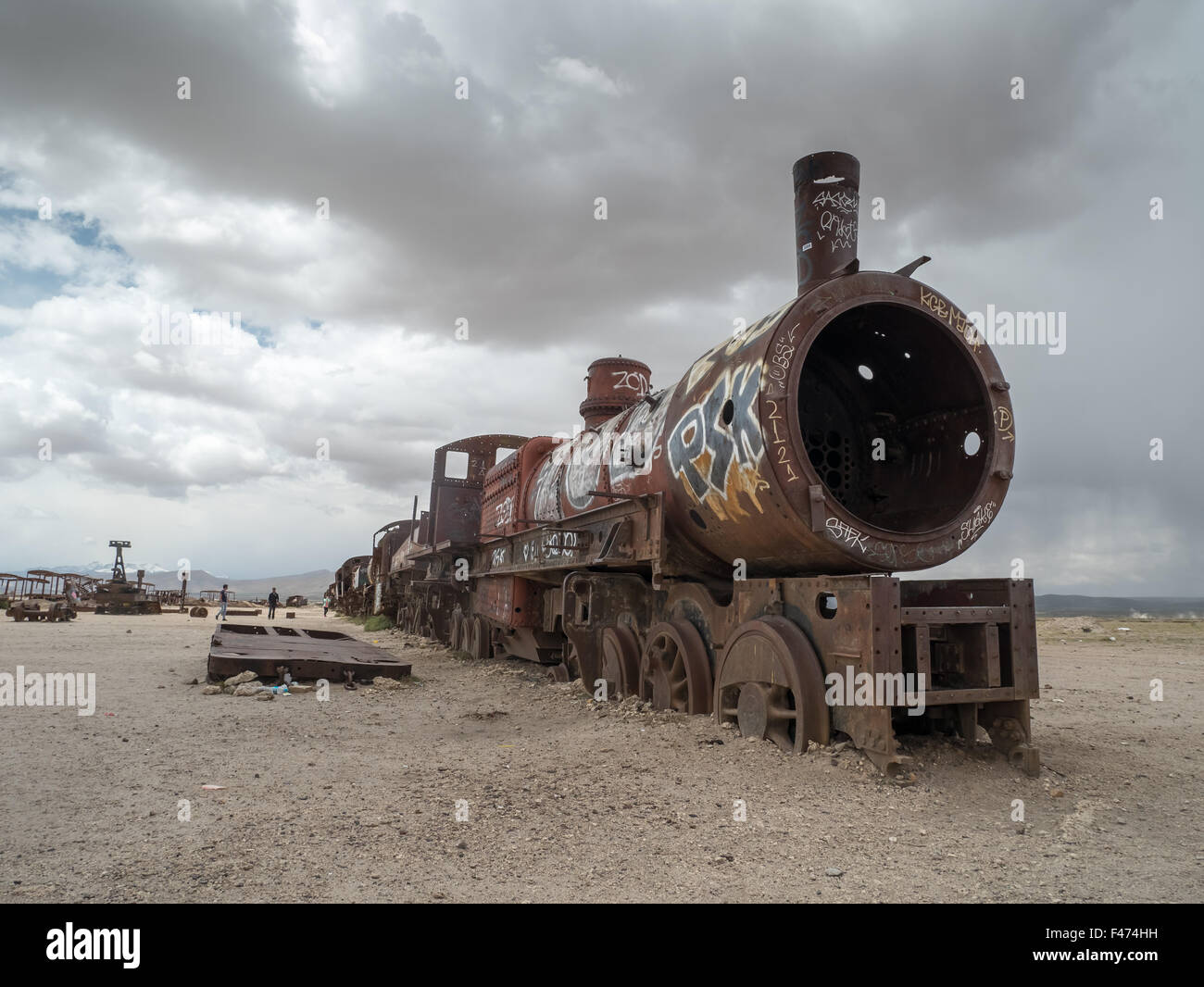 Vintage train rouillé au cimetière des trains à Uyuni désert, Bolivie, Amérique du Sud Banque D'Images