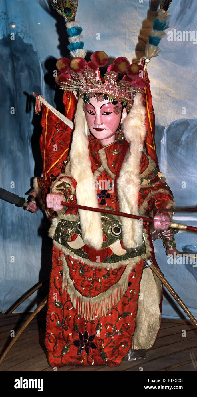 Théâtre de marionnettes Titre : Di Qing Sanqu (Zhenzhuqi Di général à plusieurs reprises à l'encontre de la Qing Barbares) Chine Chinese Di Qing (1008-1057), anciennement romanisée comme Ti Ch'ing, était un général de la dynastie des Song du Nord. Musée d'histoire, Hong Kong chinois Chine Banque D'Images
