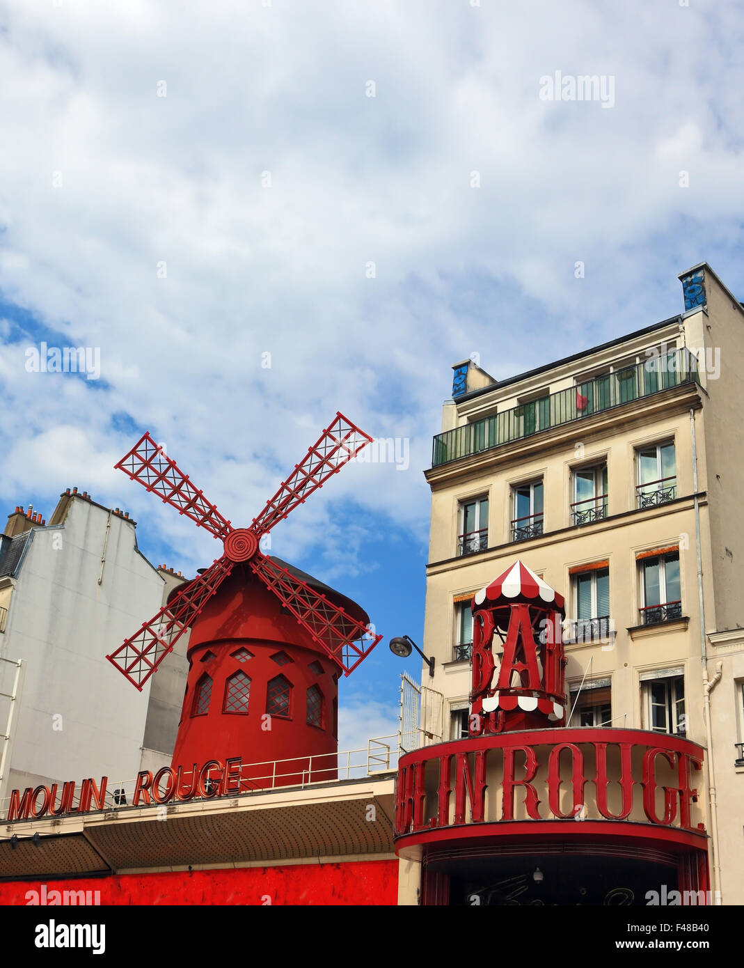Tour parisien qui dit Bar Banque D'Images