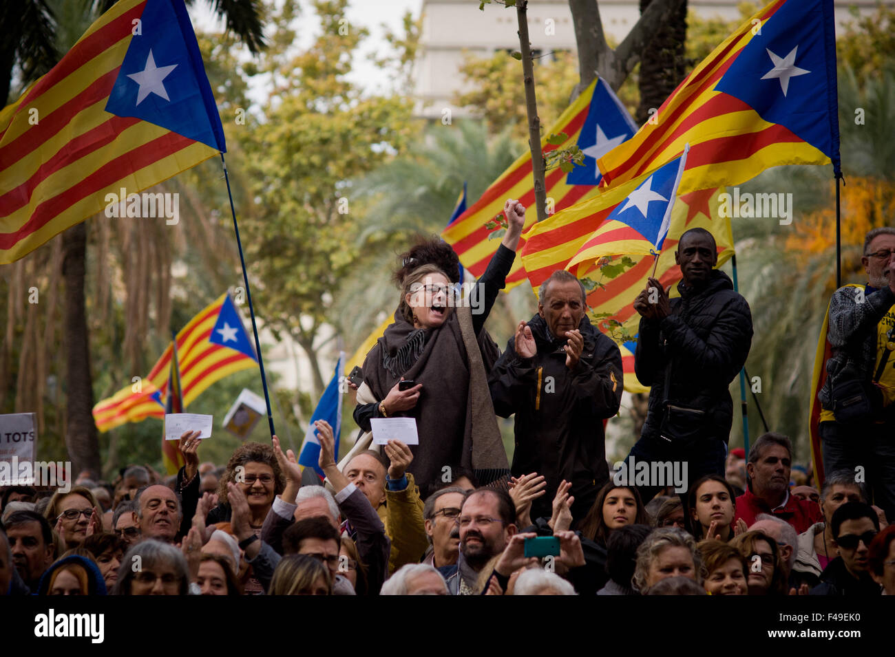 Des partisans de l'indépendance à Barcelone, Catalogne, Espagne. Banque D'Images