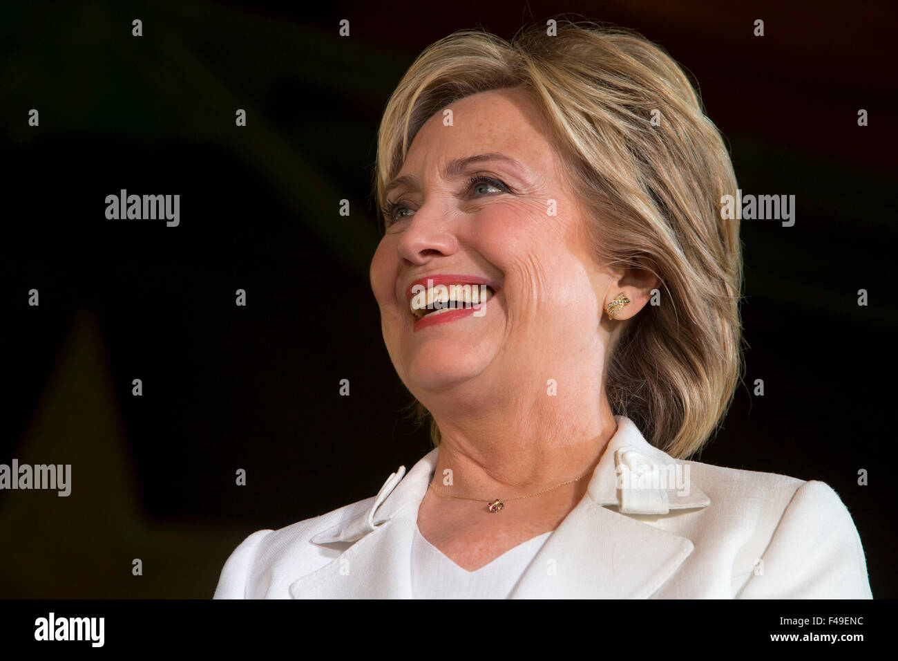 Élection présidentielle démocratique nous espérons Hillary Clinton salue des partisans pendant un arret de campagne à San Antonio, Texas Banque D'Images