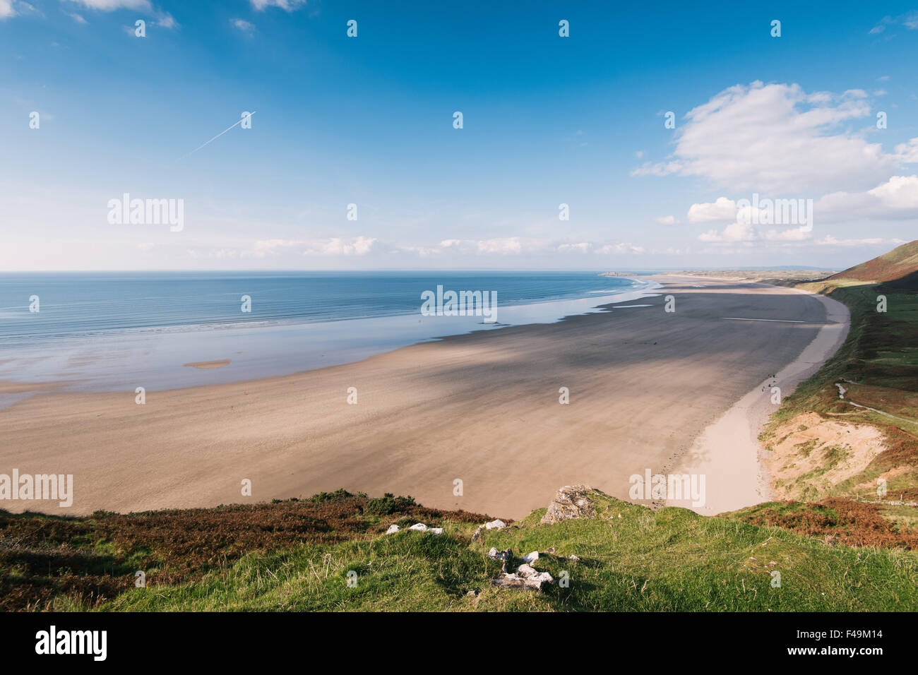 Rhossili Bay Beach sur la Gower, Pays de Galles, Royaume-Uni. Il a été voté la plus belle plage et la 9ème meilleure au monde. Banque D'Images