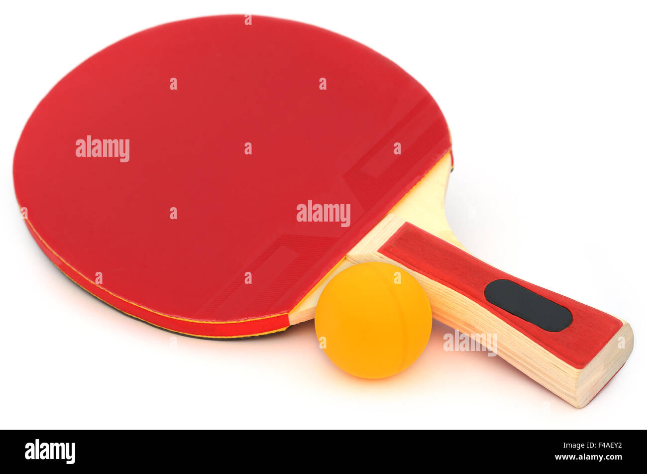 Tennis de table bat and ball over white background Banque D'Images