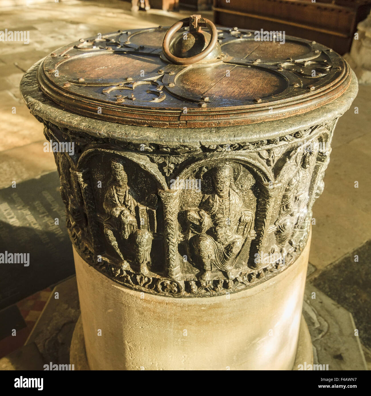 Norman Font Abbaye de Dorchester Oxfordshire UK Banque D'Images