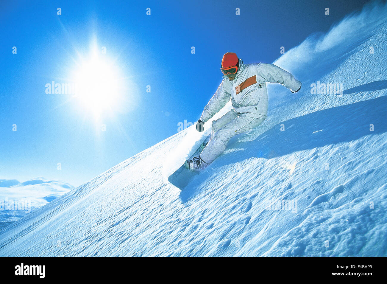Activité Abisko catalogue 2 bleu ciel clair horizontal image couleur ski alpin loisirs Laponie neige meuble style circulation Banque D'Images