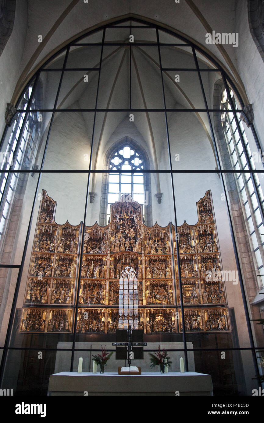 Autel sculpté Petri Église, Dortmund, Allemagne. Banque D'Images