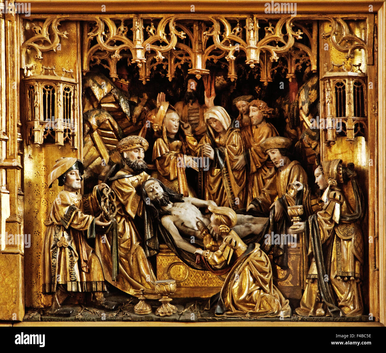 Autel sculpté Petri Église, Dortmund, Allemagne. Banque D'Images