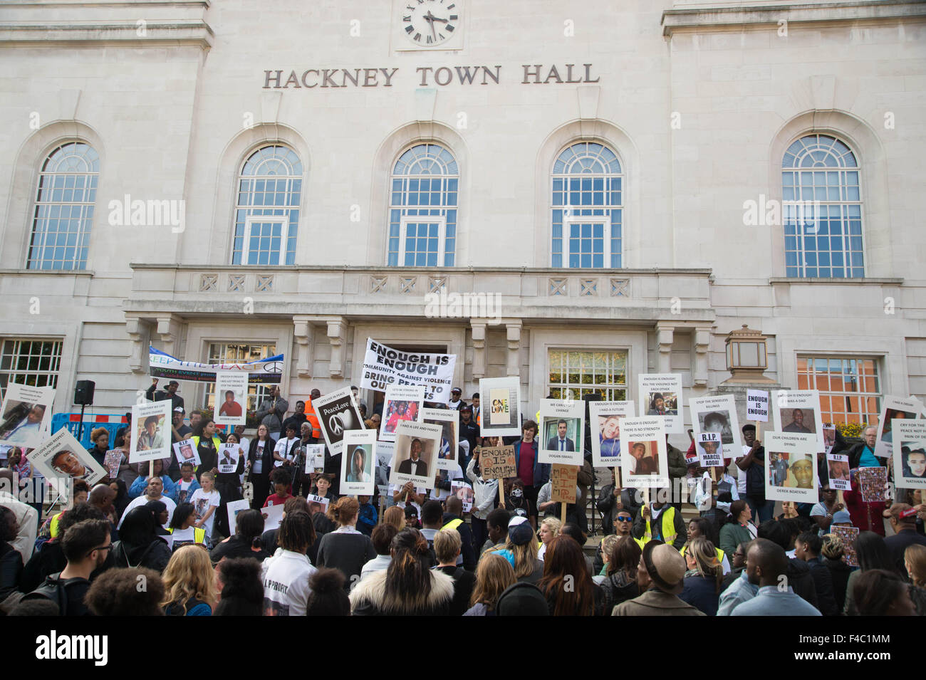 'Toutes les vies" Mars à Hackney pour protester contre la violence des armes à feu et le couteau après deux jeunes tués en quelques semaines. Banque D'Images